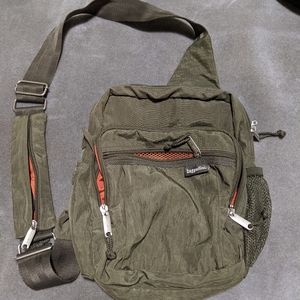 Baggalini sling bag